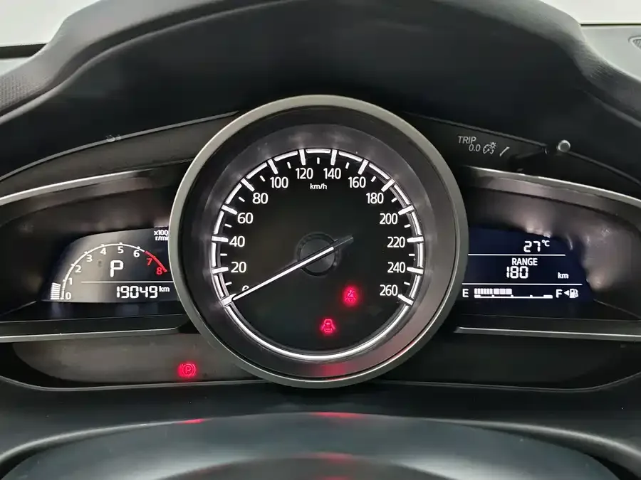 Mazda CX-4 2021 2.0L Automatic 2WD Blue Sky Explorer Edition 2023 — миниатюра 4