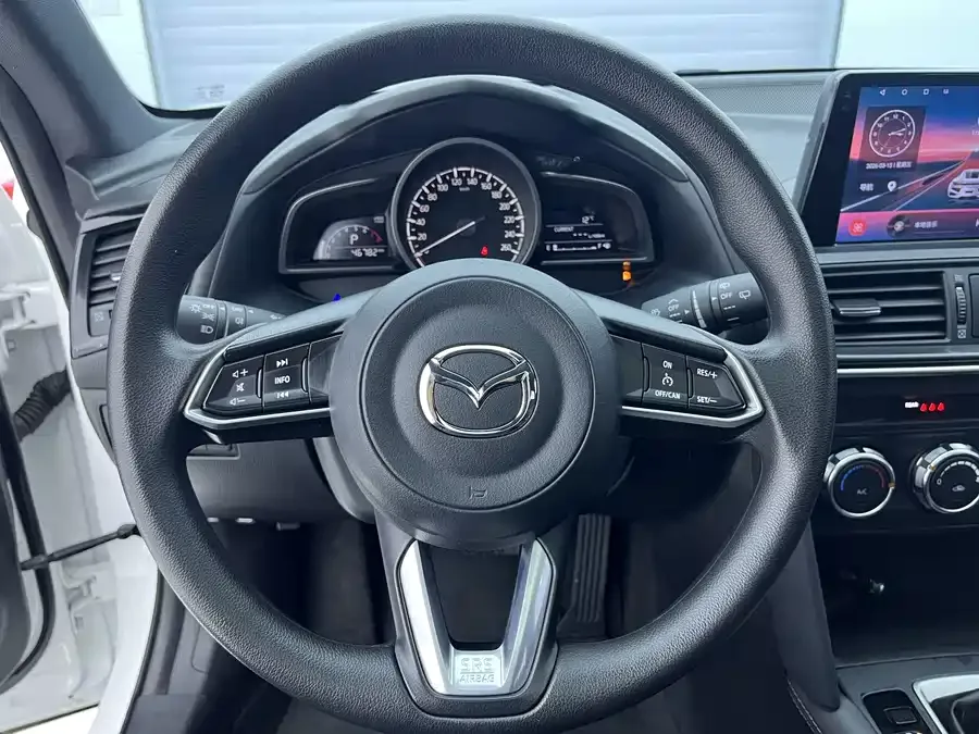 Mazda CX-4 2021 2.0L Automatic 2WD Blue Sky Vitality Edition 2023 — миниатюра 5
