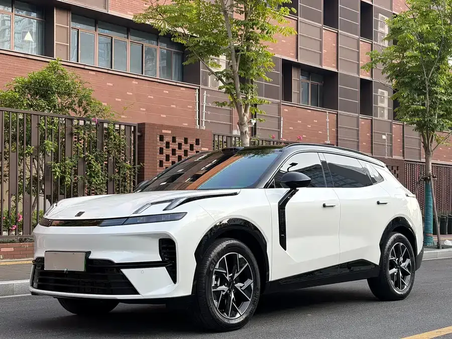 Lynk & Co 08 EM-P 2026