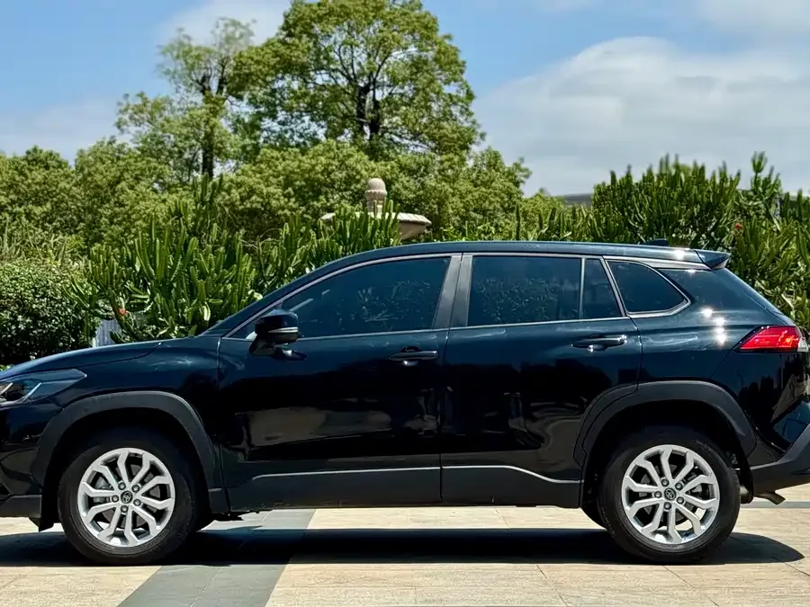Toyota Frontlander Fenglanda 2024 2.0L CVT Elite Edition 2025 — миниатюра 3