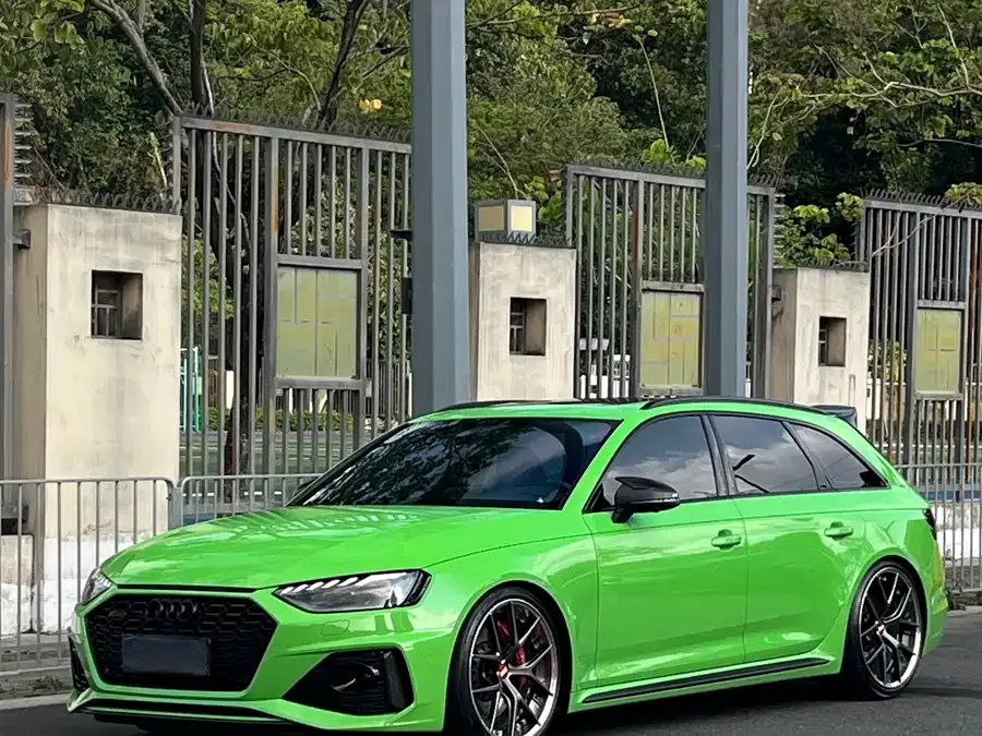 Audi RS 4 2023