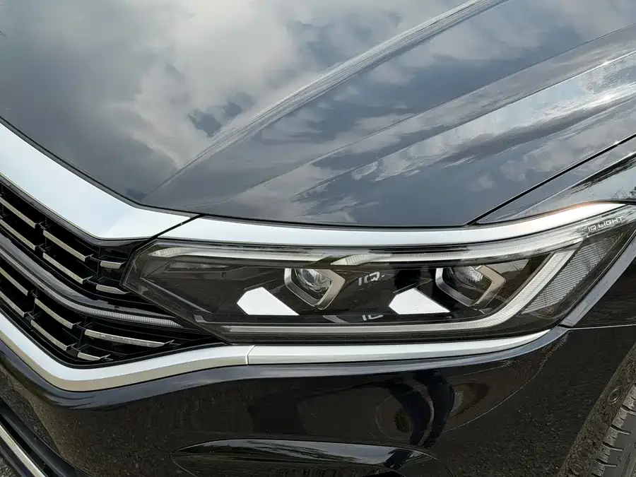 Volkswagen Passat Passat 2022 330TSI Deluxe Edition 2022 — миниатюра 4