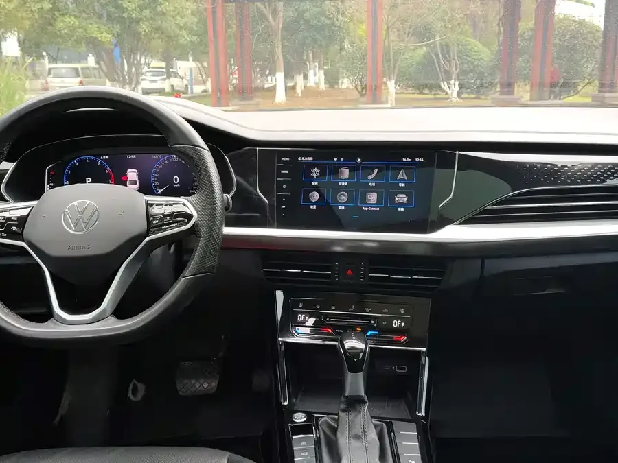 Volkswagen Passat Passat 2022 330TSI Starry Sky Deluxe Edition 2022 — миниатюра 4