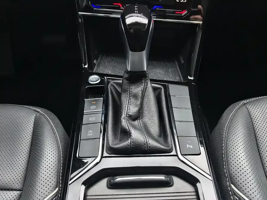 Volkswagen Passat Passat 2024 330TSI Star Elite Edition 2024 — миниатюра 5