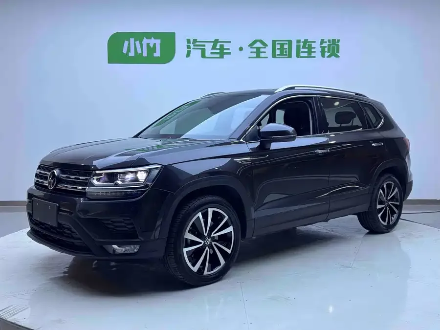 Volkswagen Tiguan (Tharu) Tuyue 2022 280TSI 2WD Luxury Edition 2023 — фото 1, купить с доставкой в Москву
