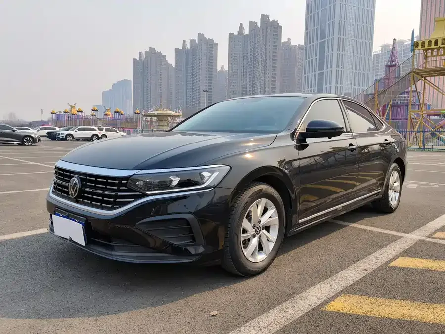 Volkswagen Passat 2023