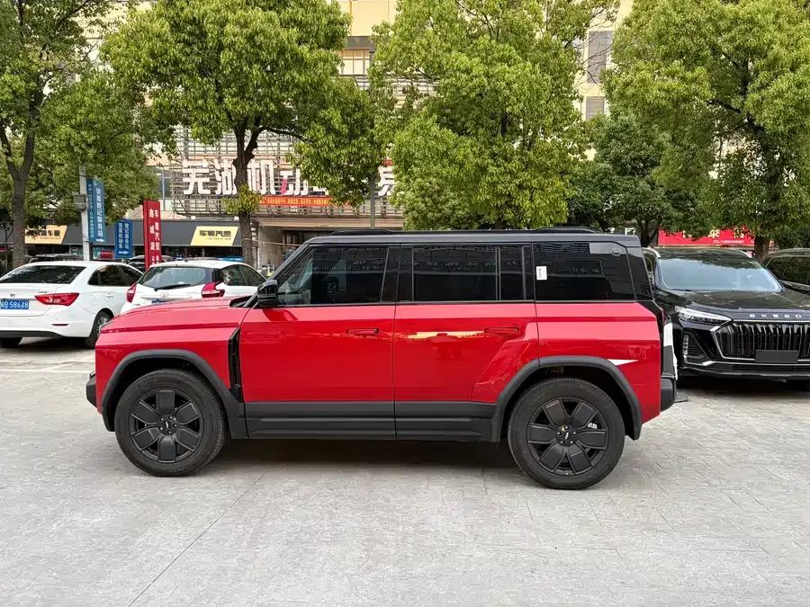 Chery Fengyun X3 PLUS Fengyun X3 PLUS 2025 501 Four-Wheel Drive Smart Edition 2025 — миниатюра 4