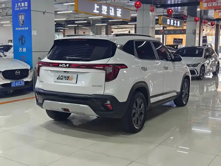 Kia Cyrus (Seltos) 2023 Certus 1.5L CVT Luxury Edition 2023 — миниатюра 3