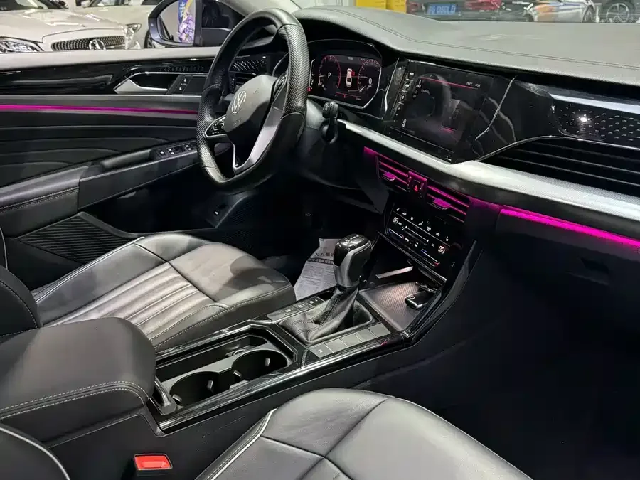 Volkswagen Passat Passat 2023 330TSI Deluxe Edition 2023 — миниатюра 4