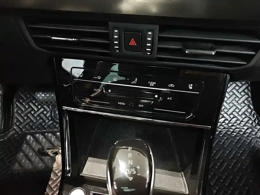 Volkswagen Passat Passat 2024 330TSI Elite Edition 2024 — миниатюра 2