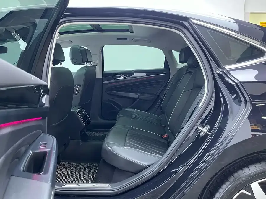 Volkswagen Passat Passat 2023 330TSI Deluxe Edition 2023 — миниатюра 5
