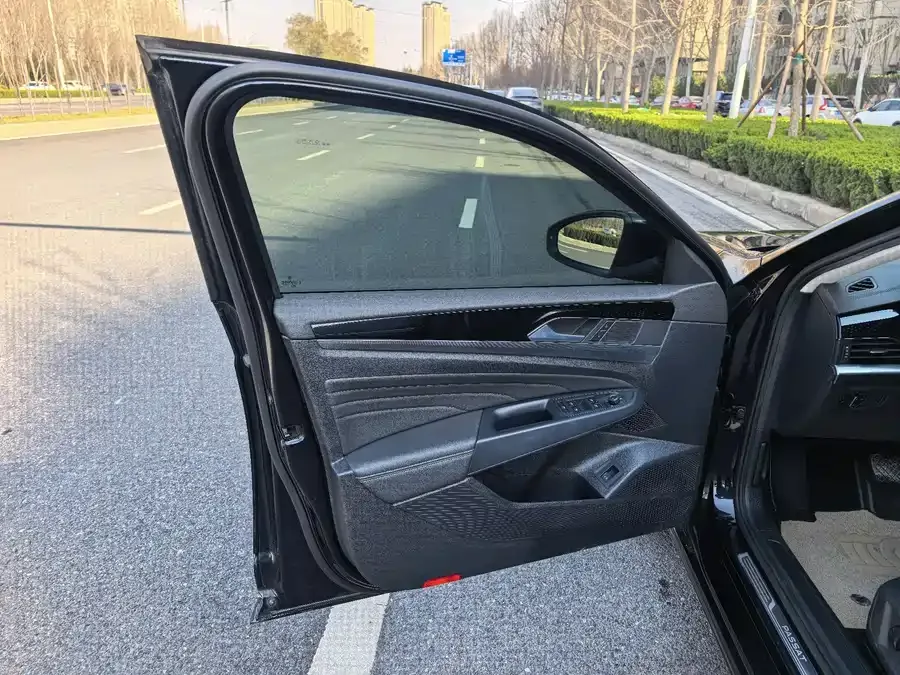 Volkswagen Passat Passat 2024 280TSI Elite Edition 2024 — миниатюра 2