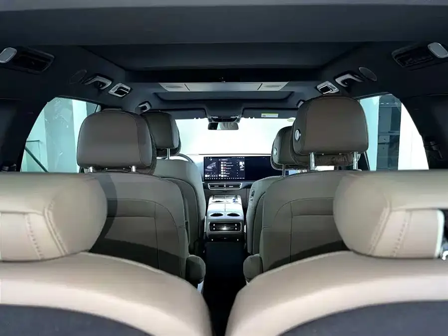 Li Xiang L8 Ideal L8 2025 Ultra Smart New Edition 2025 — миниатюра 3