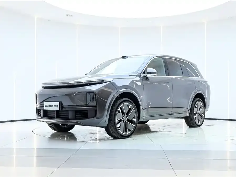 Li Xiang L8 2025