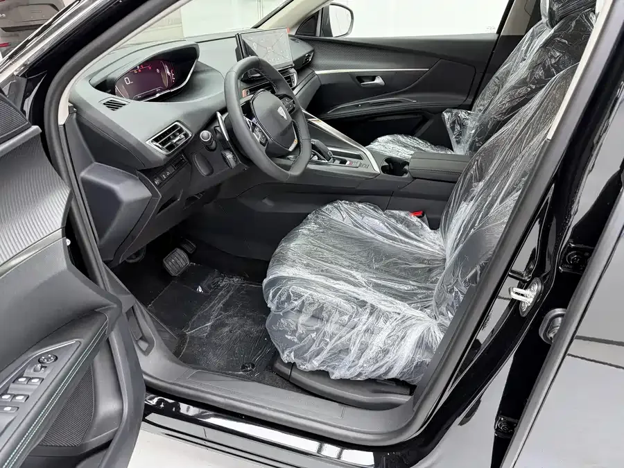 Peugeot 5008 Peugeot 5008 2025 Luxury Edition 2026 — миниатюра 5