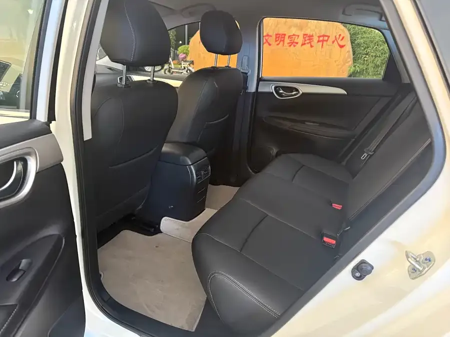 Nissan Sylphy Sylphy 2024 Model 2 Classic 1.6XE CVT Comfort Edition 2025 — миниатюра 3