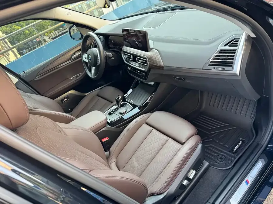 BMW X3 2023 facelift xDrive30i Leading M Night Edition 2023 — миниатюра 4