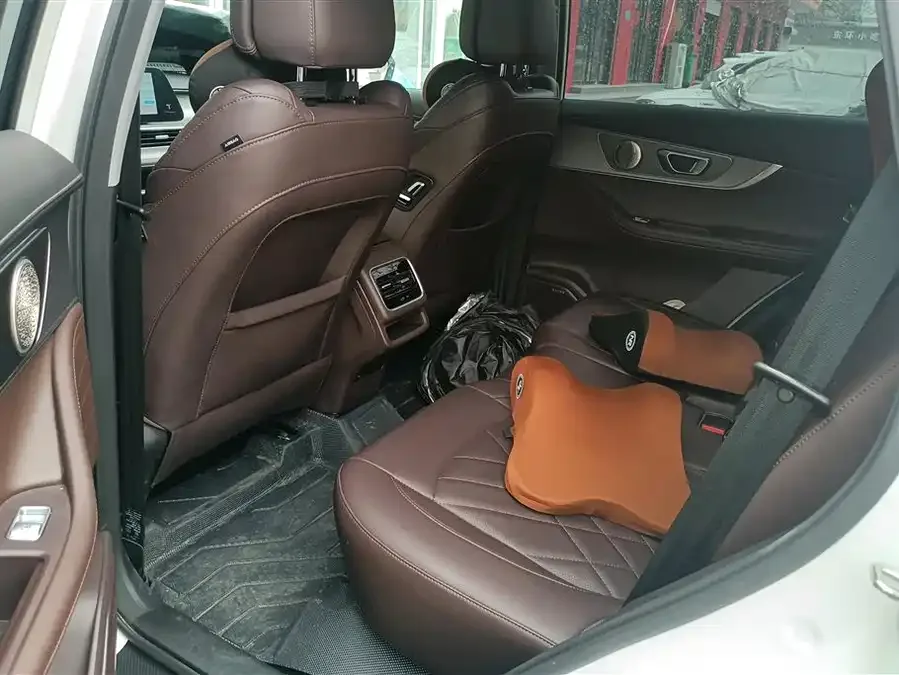 Chery Tiggo 8 PRO Tiggo 8 PRO 2024 Champion Edition 390T 2WD Peak Edition 7 seats 2024 — миниатюра 5