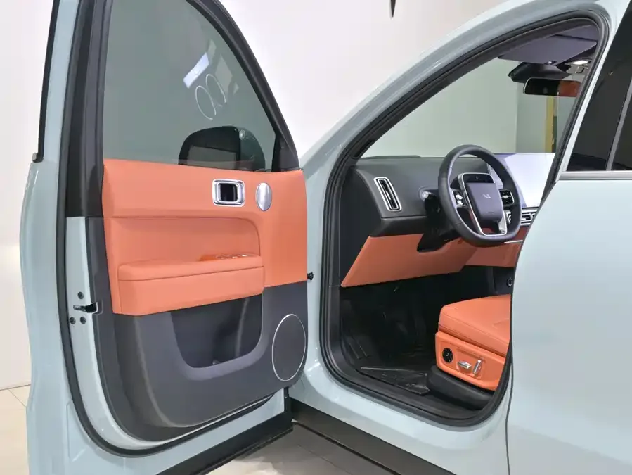 Li Xiang L6 Ideal L6 2025 Pro Smart Renewal Edition 2025 — миниатюра 4