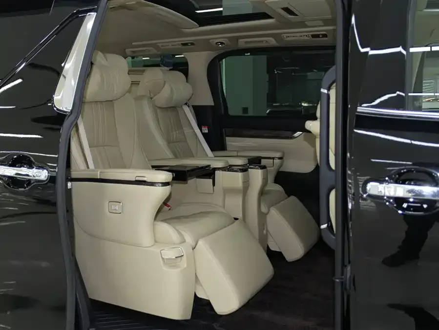 Toyota Alphard Alfa 2021 Dual Engine 2.5L Premium Edition 2024 — миниатюра 3