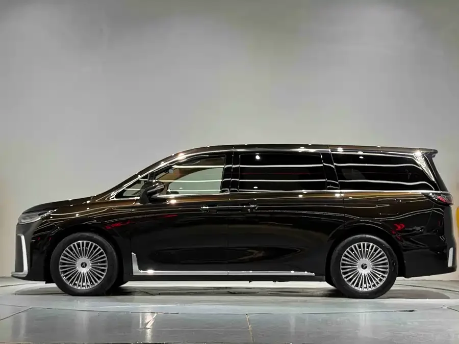 Voyah Lantu Dreamer 2025 Lantu Dreamer PHEV 4WD Premium Kunpeng Edition 2024 — миниатюра 5