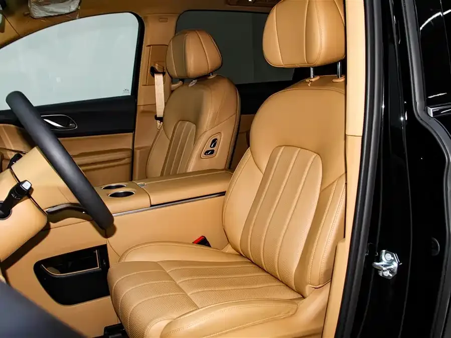 Voyah Lantu Dreamer 2025 VOYAH PHEV 4WD Excellence Kunpeng Edition 2026 — миниатюра 5