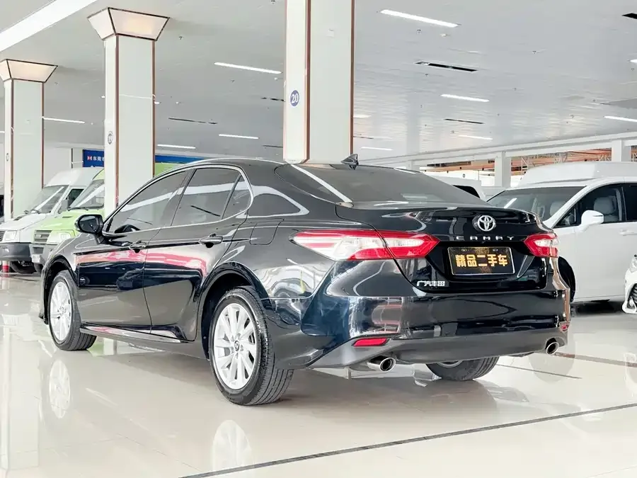 Toyota Camry Camry 2022 2.0GVP Leading Edition 2022 — миниатюра 2