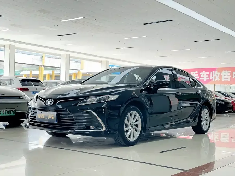Toyota Camry Camry 2022 2.0GVP Leading Edition 2022 — фото 1, купить с доставкой в Москву