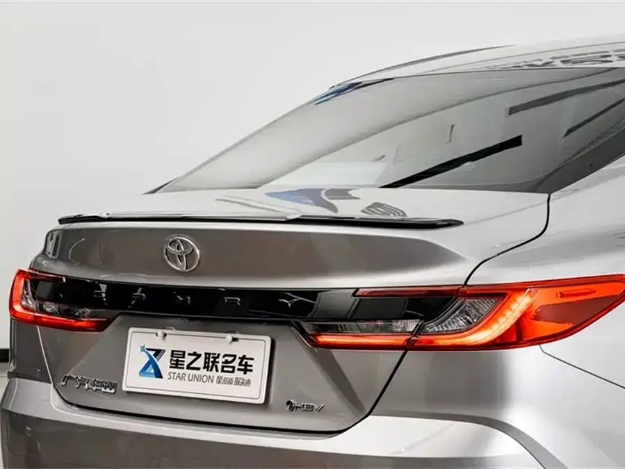 Toyota Camry 2026 Camry Hybrid 2.0HSE Sport Lite Edition 2025 — миниатюра 3
