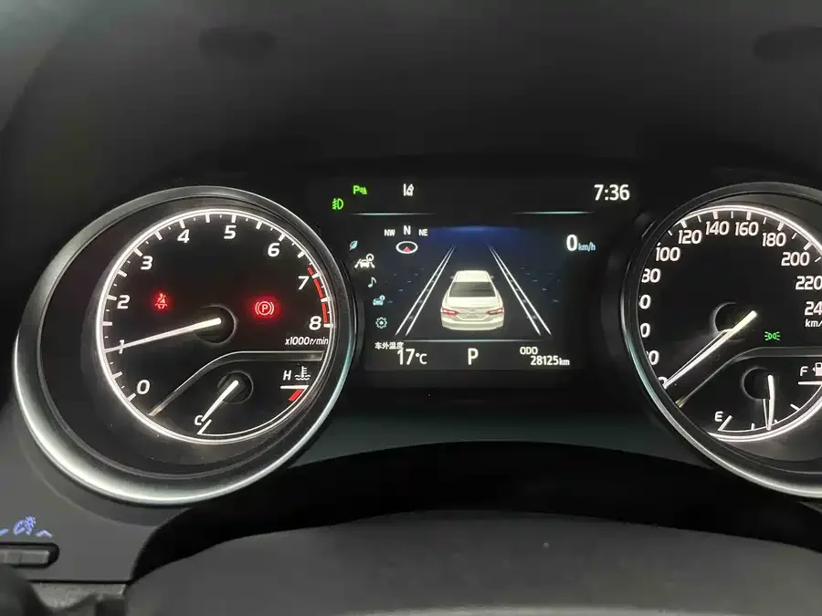 Toyota Camry Camry 2023 2.0G Deluxe Edition 2024 — миниатюра 5