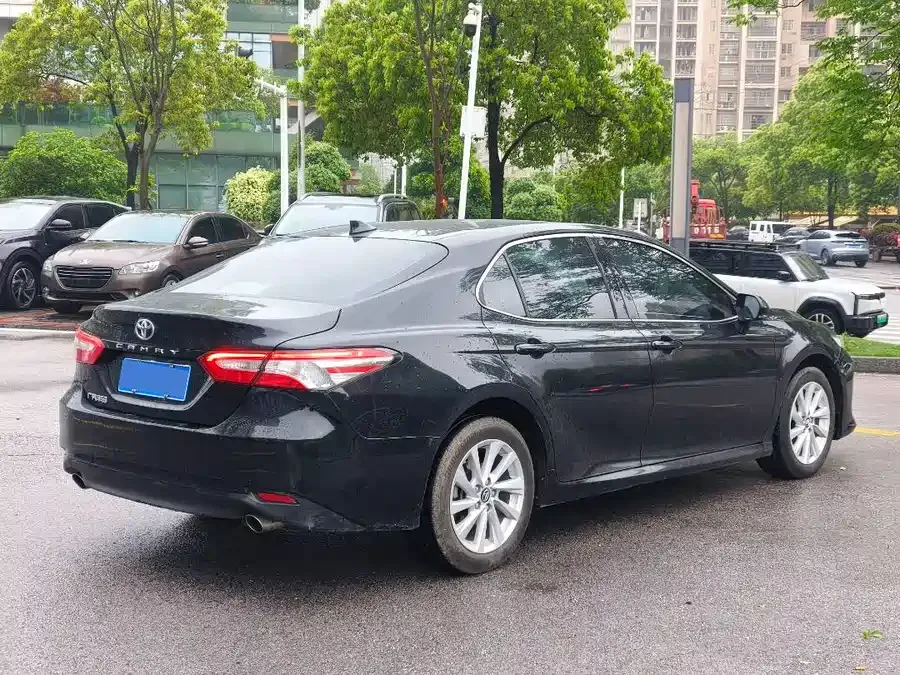 Toyota Camry Camry 2022 2.0GVP Leading Edition 2023 — миниатюра 2