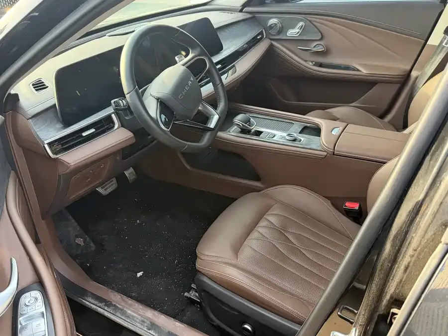 Chery Arrizo 8 Arrizo 8 2025 2.0T Automatic + 2024 — миниатюра 4