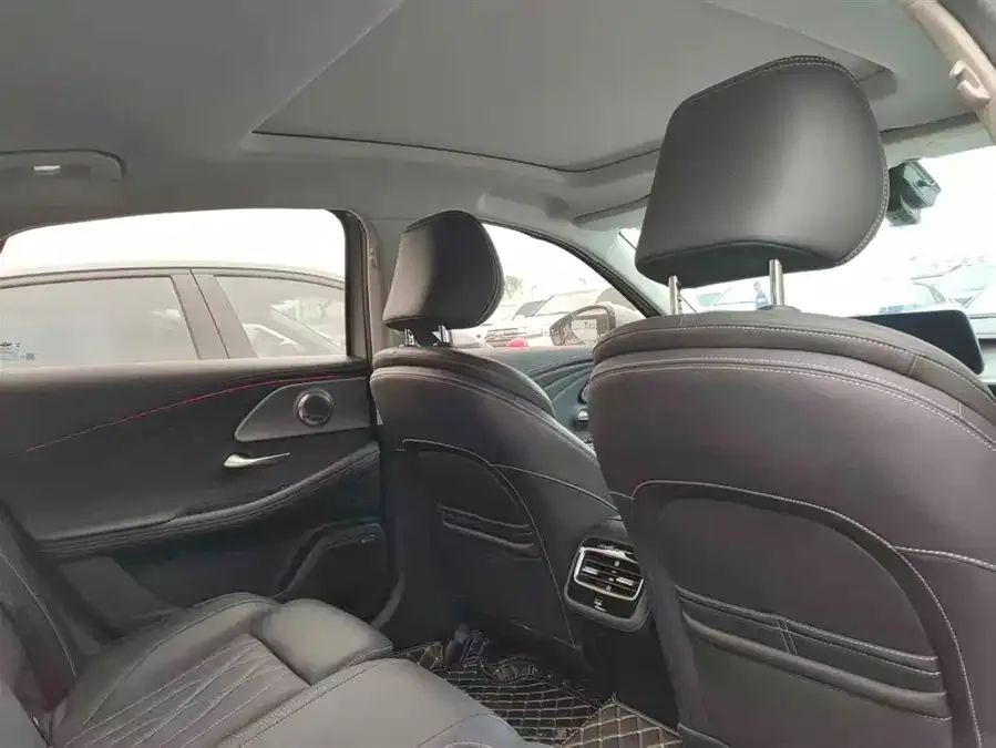 Chery Arrizo 8 Arrizo 8 2024 1.6T DCT Intelligent 2023 — миниатюра 3