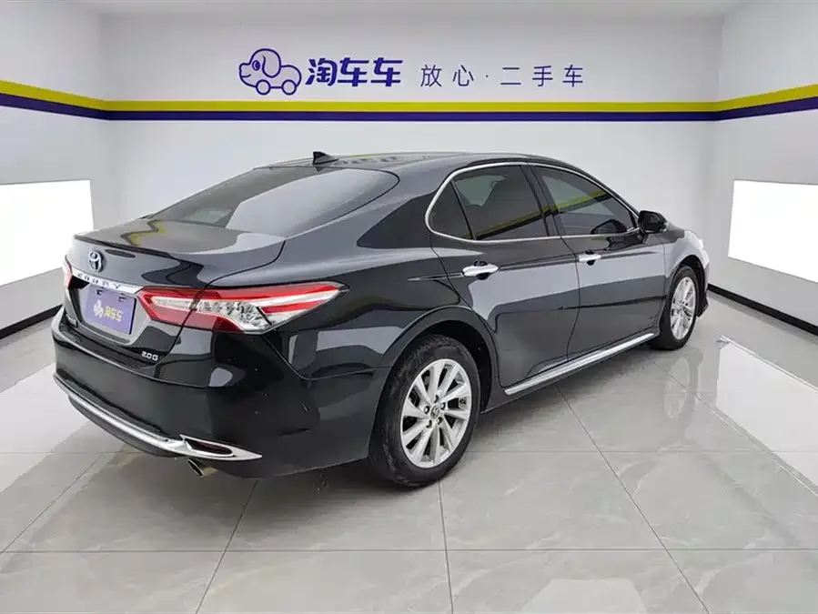 Toyota Camry Camry 2023 2.0G Deluxe Edition 2023 — миниатюра 3