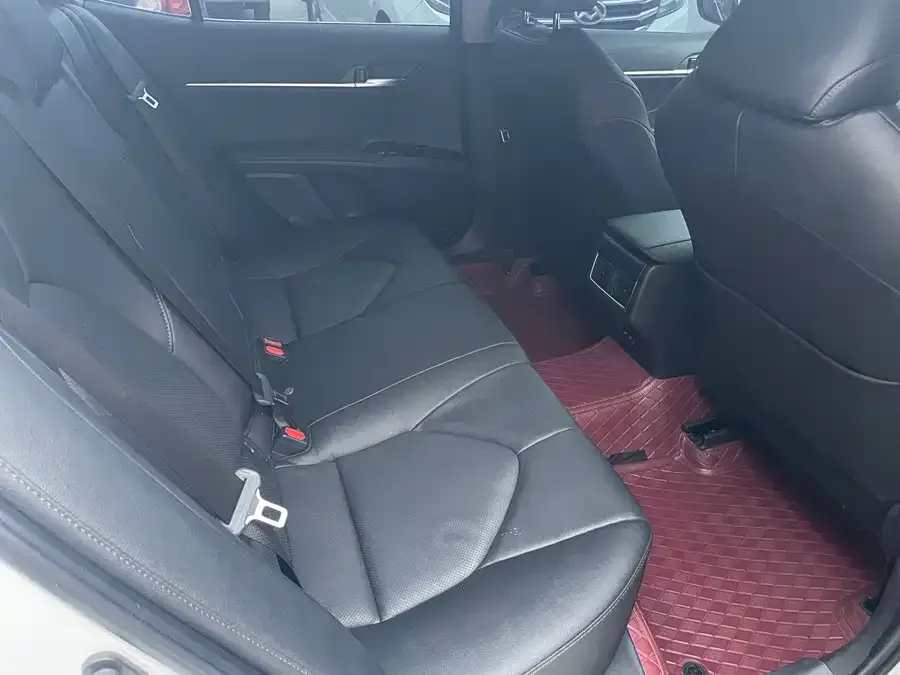 Toyota Camry Camry 2023 2.0G Deluxe Edition 2023 — миниатюра 3