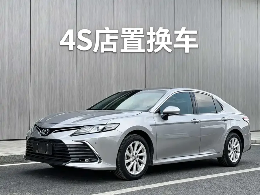 Toyota Camry Camry 2021 2.0G Deluxe Edition 2022 — фото 1, купить с доставкой в Москву