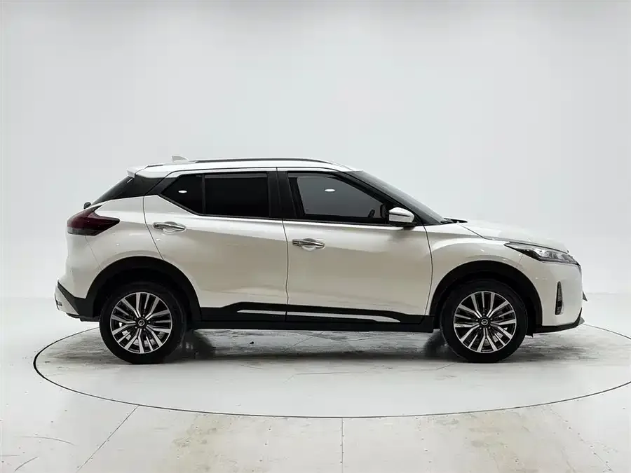 Nissan Kicks Kicks 2022 1.5L CVT XV Luxury Edition 2023 — миниатюра 3
