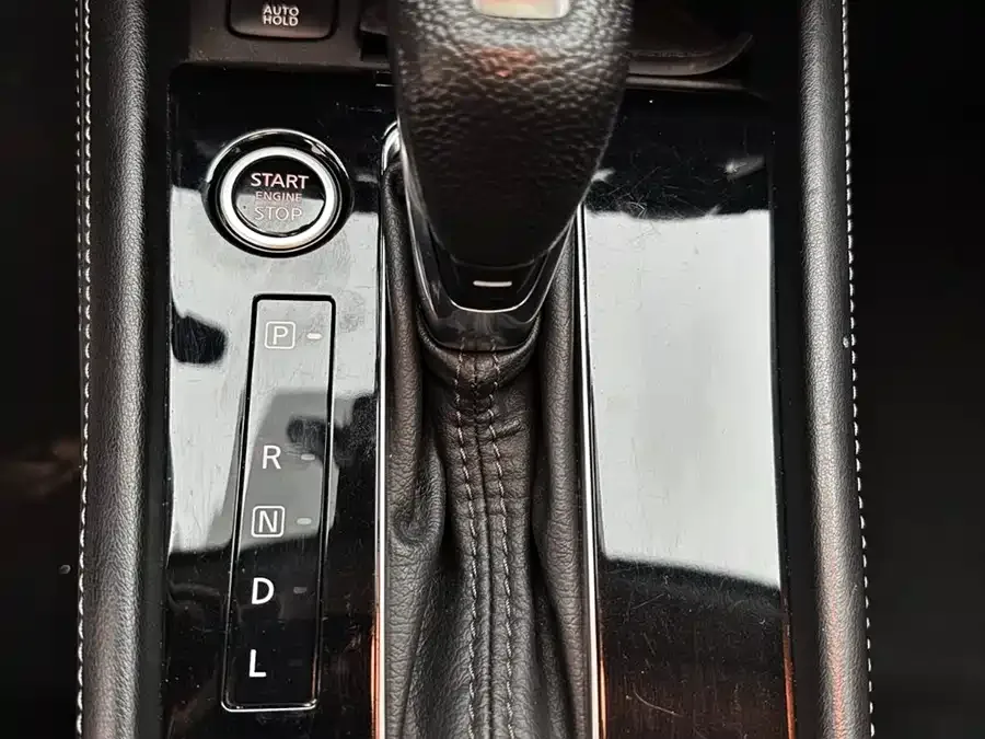 Nissan Kicks Kicks 2022 1.5L CVT XV Luxury Edition 2023 — миниатюра 4