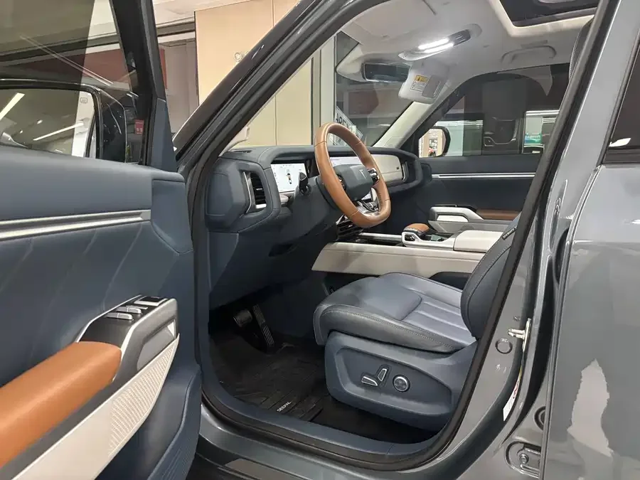 Deepal dark blue G318 Dark Blue G318 2024 4WD Air Suspension Edition 2024 — миниатюра 3