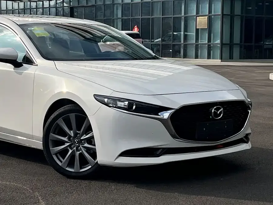 Mazda Axela Mazda 3 Angkesaila 2023 2.0L Automatic Elegant Edition 2026 — миниатюра 3