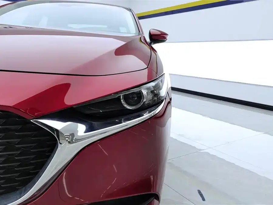 Mazda Axela Mazda3 Angkesela 2021 2.0L automatic quality version 2022 — миниатюра 2