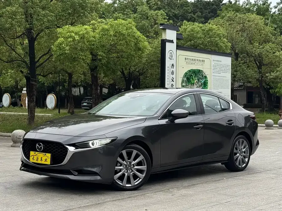 Mazda Axela Mazda 3 Angkesaila 2023 2.0L Automatic Premium Edition 2024 — фото 1, купить с доставкой в Москву