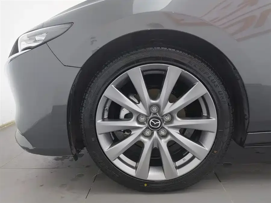 Mazda Axela Mazda3 Angkesela 2022 2.0L automatic quality version 2023 — миниатюра 5