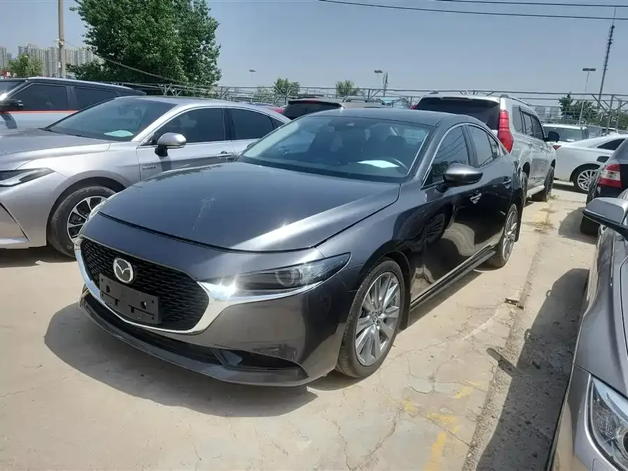 Mazda Axela Mazda3 Angkesela 2022 2.0L automatic quality version 2023 — фото 1, купить с доставкой в Москву