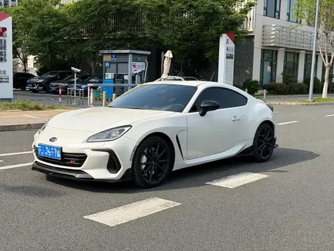 Subaru BRZ 2024 купить в Москве
