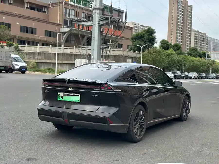 Deepal dark blue SL03 Dark Blue SL03 2022 1.5L 1200 Extended Range Edition 2023 — миниатюра 3
