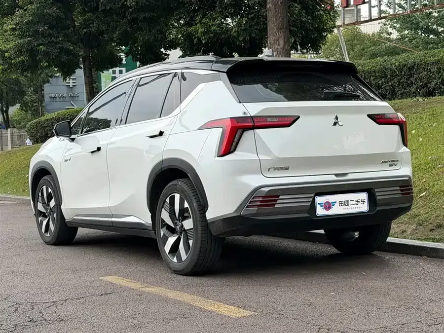 Mitsubishi Airtrek AIRTREK 2022 Hardcore Edition 2022 — миниатюра 4
