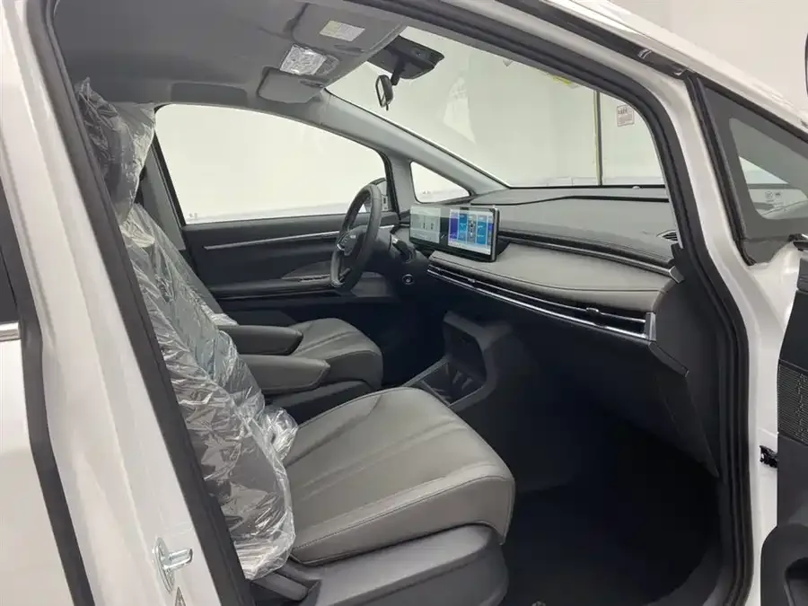 Maxus Dajia 7 Dajia 7 2024 facelift super hybrid long-range version Yuexiang version 2025 — миниатюра 4