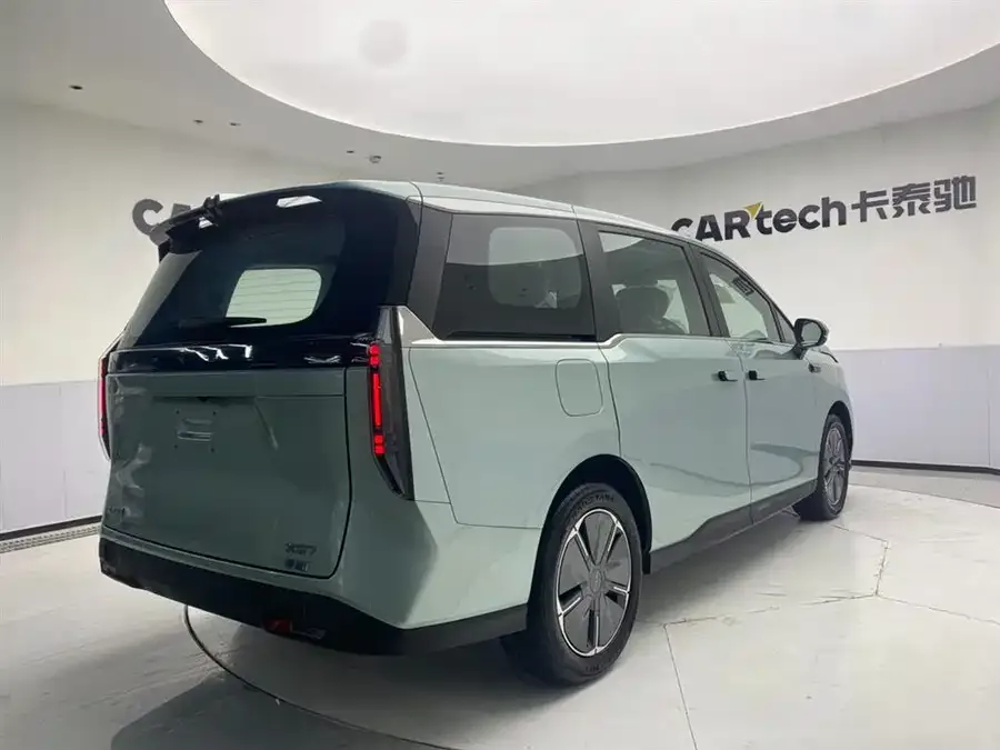Maxus Dajia 7 Dajia 7 2024 facelift super hybrid long-range version Yuexiang version 2025 — миниатюра 2
