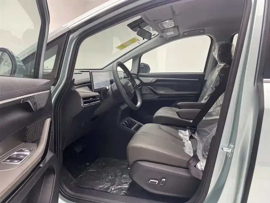 Maxus Dajia 7 Dajia 7 2024 facelift super hybrid long-range version Yuexiang version 2025 — миниатюра 5